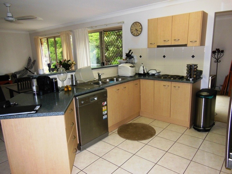 2 Timbertop Court, Little Mountain QLD 4551