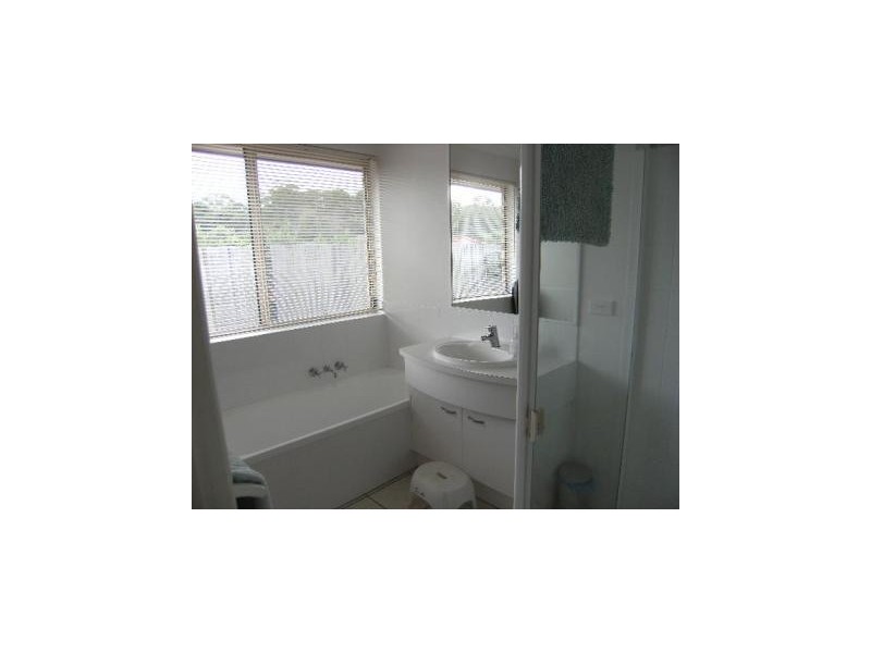2 Timbertop Court, Little Mountain QLD 4551