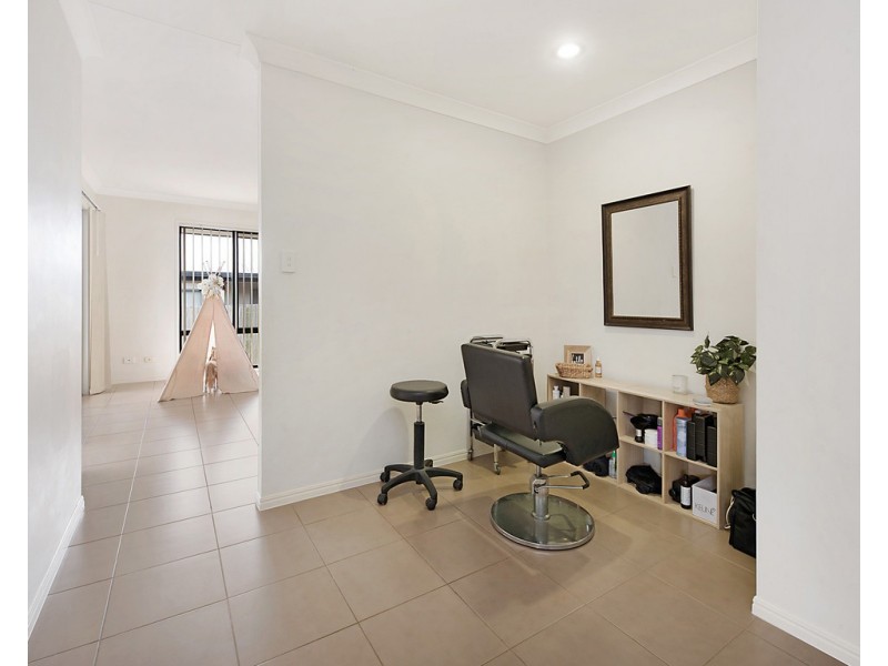 5 Whitebeech Street, Meridan Plains QLD 4551