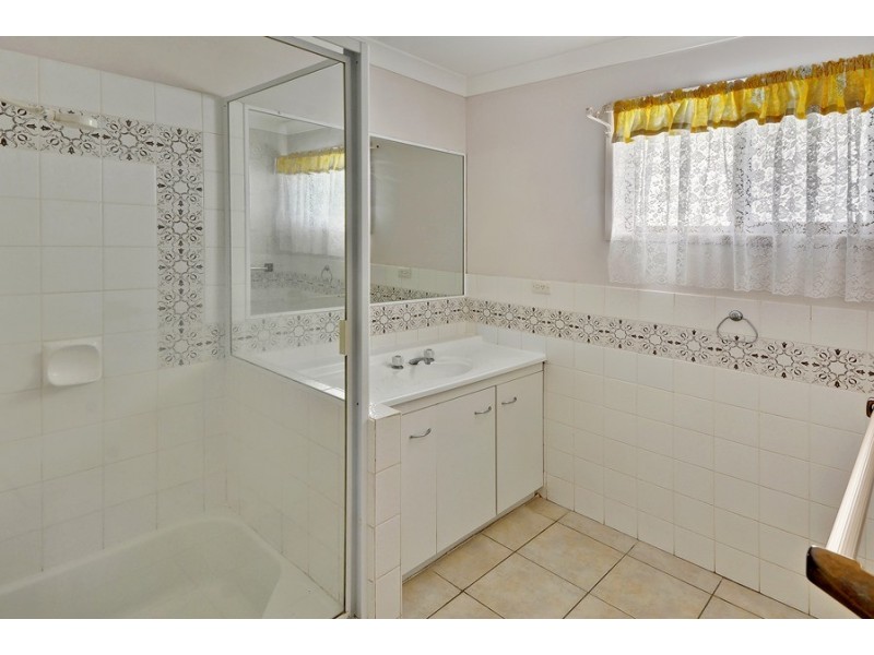 178 Esplanade, Golden Beach QLD 4551