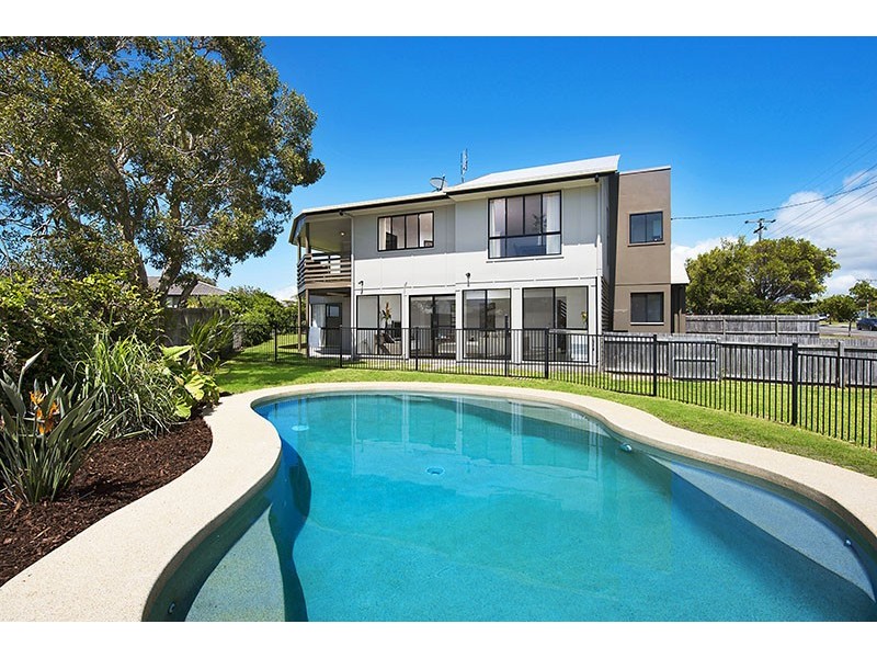 3 Coonowrin Street, Dicky Beach QLD 4551