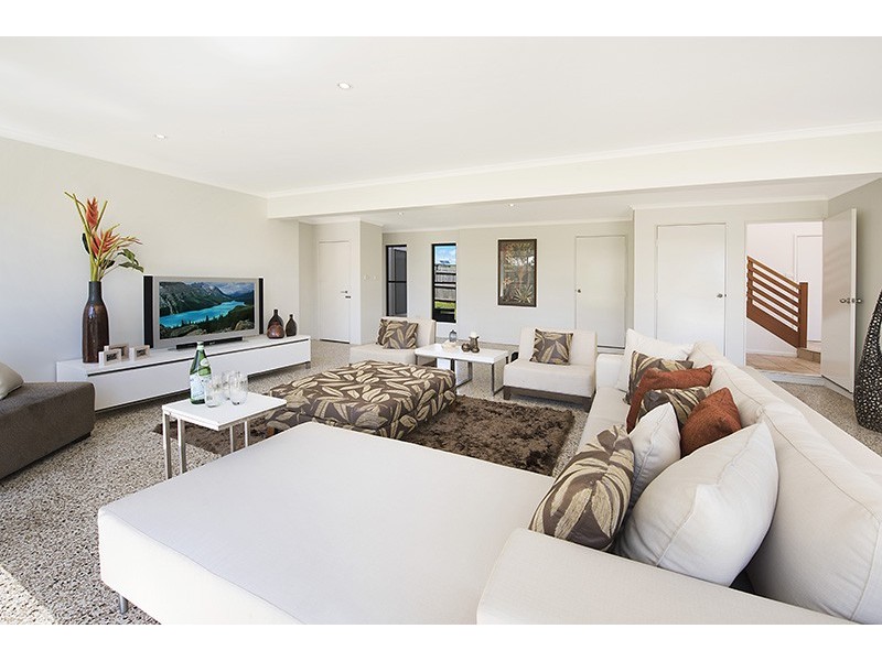 3 Coonowrin Street, Dicky Beach QLD 4551