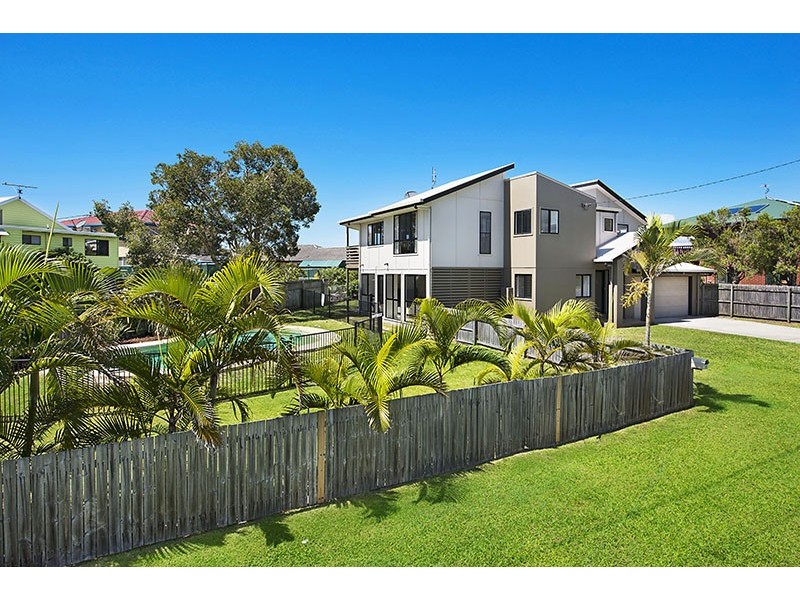 3 Coonowrin Street, Dicky Beach QLD 4551
