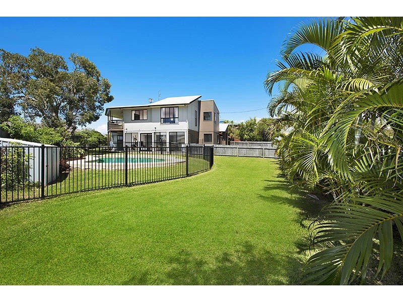 3 Coonowrin Street, Dicky Beach QLD 4551