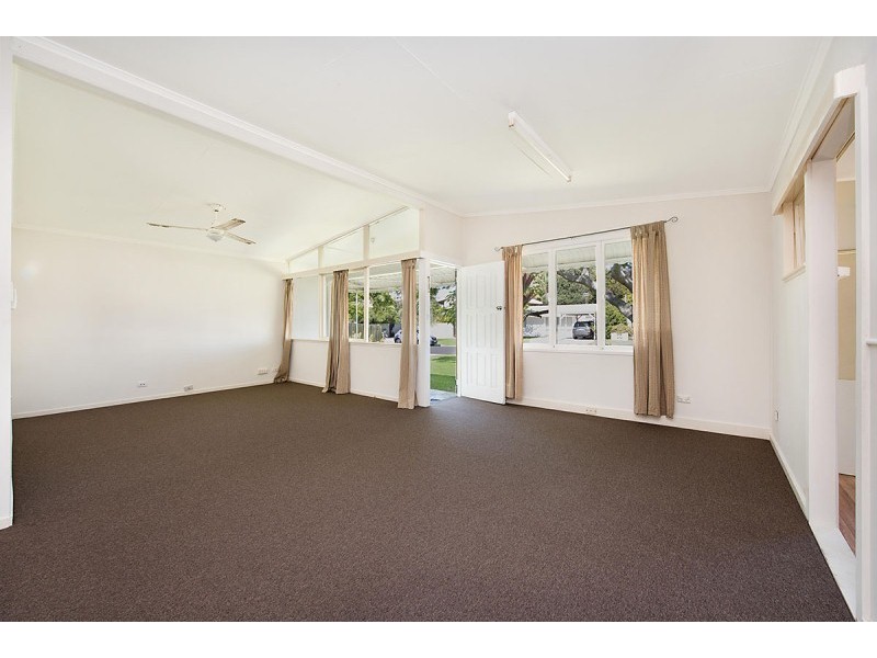 106 Taylor Avenue, Golden Beach QLD 4551