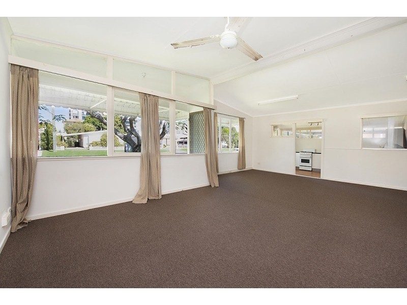 106 Taylor Avenue, Golden Beach QLD 4551