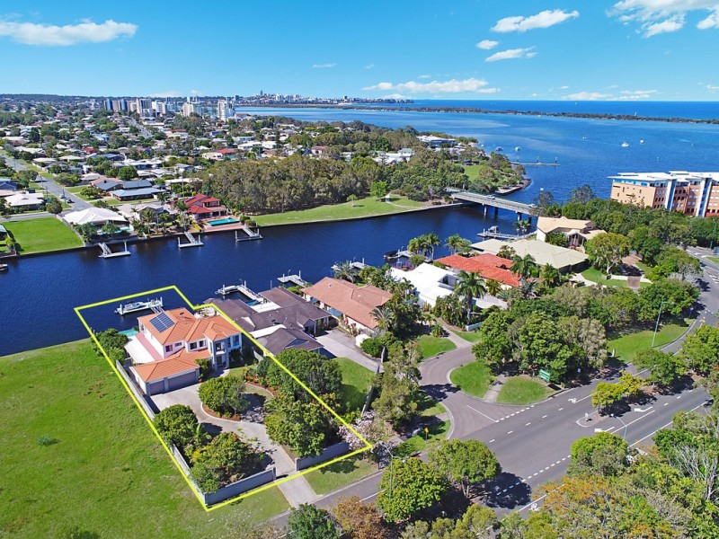 13 Pelican Waters Boulevard, Pelican Waters QLD 4551