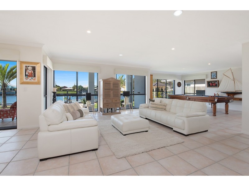 13 Pelican Waters Boulevard, Pelican Waters QLD 4551