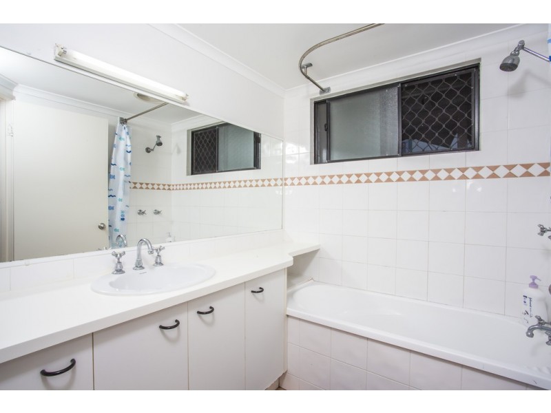 24 Kingsford Smith Parade, Moffat Beach QLD 4551