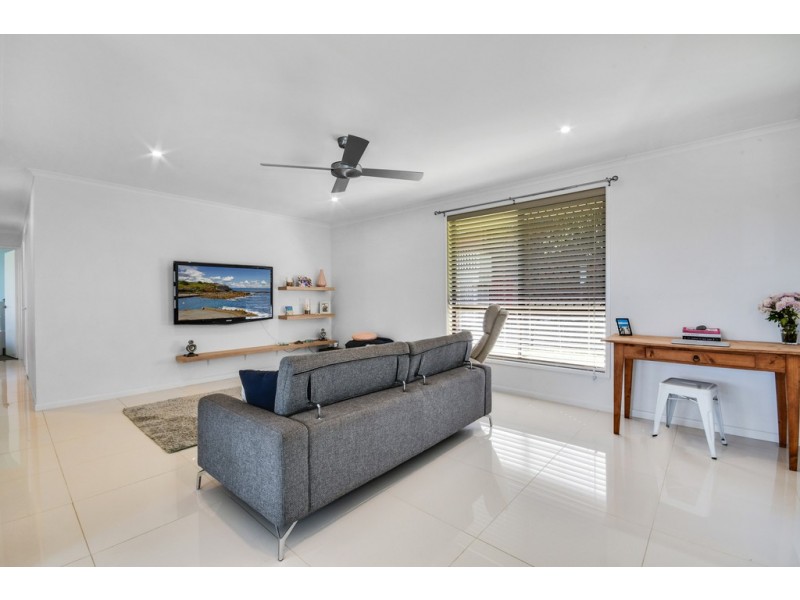 46 Enfield Crescent, Battery Hill QLD 4551