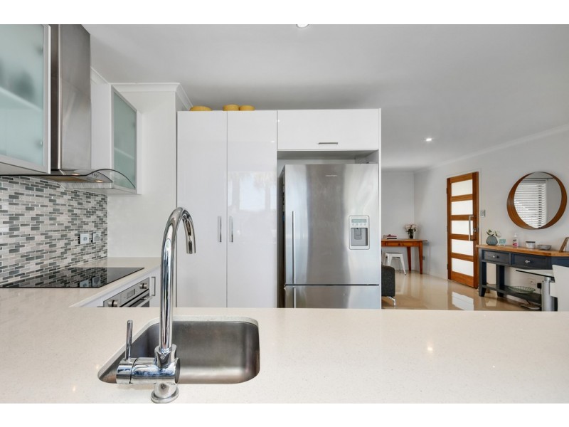 46 Enfield Crescent, Battery Hill QLD 4551