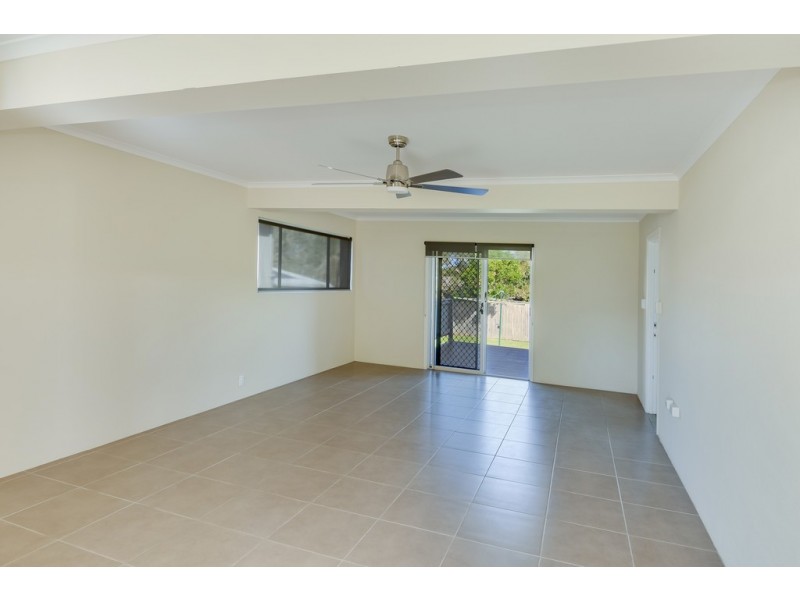 8 Teewah Street, Dicky Beach QLD 4551