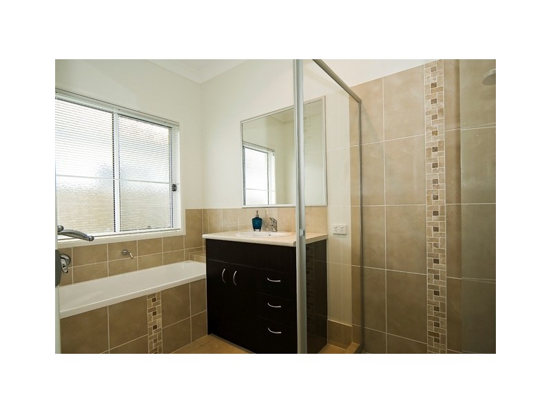 13 Eyre Place, Caloundra West QLD 4551