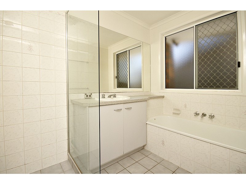 30 Maroochy Waters Drive, Maroochydore QLD 4558