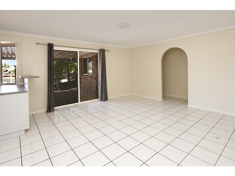 30 Maroochy Waters Drive, Maroochydore QLD 4558