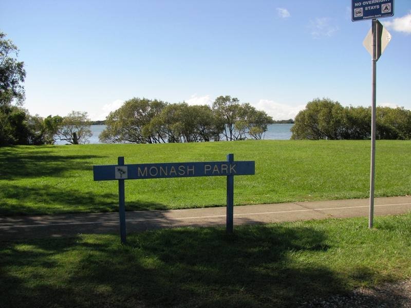 115 Golden Beach Esplanade, Golden Beach QLD 4551