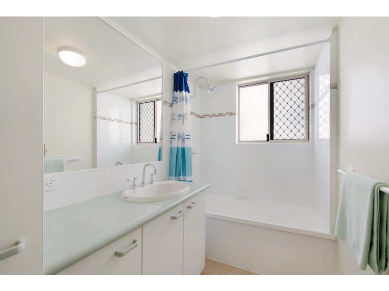 Unit 3/10 Orvieto Terrace, Kings Beach QLD 4551