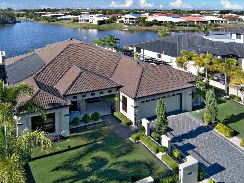 18 Wallaby Circuit, Pelican Waters QLD 4551