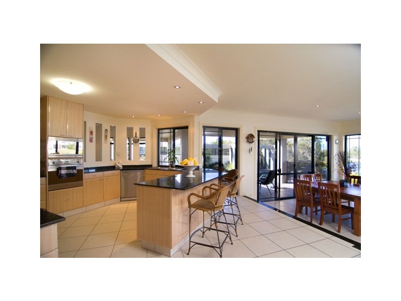 18 Wallaby Circuit, Pelican Waters QLD 4551