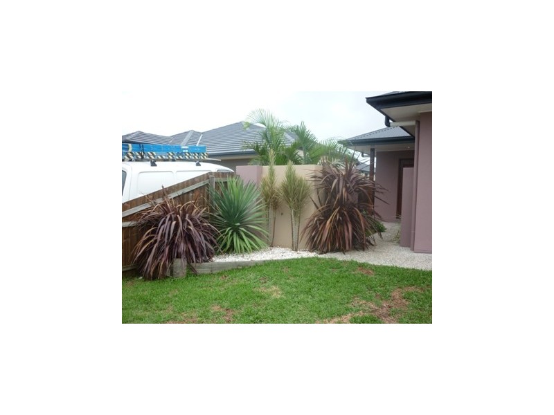 11 Tamarind Street, Meridan Plains QLD 4551