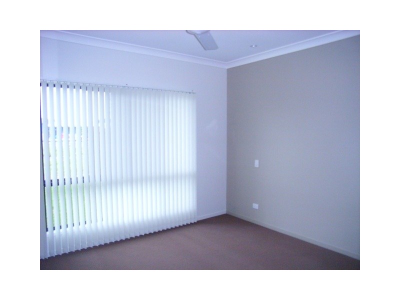 11 Tamarind Street, Meridan Plains QLD 4551