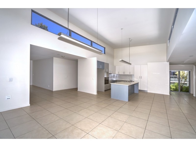 25 The Promenade, Pelican Waters QLD 4551