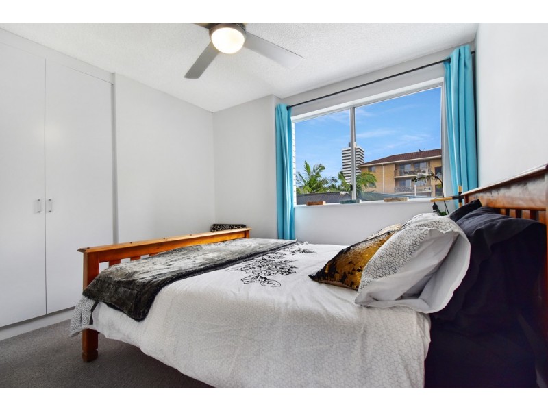 Unit 4/17 Verney Street, Kings Beach QLD 4551
