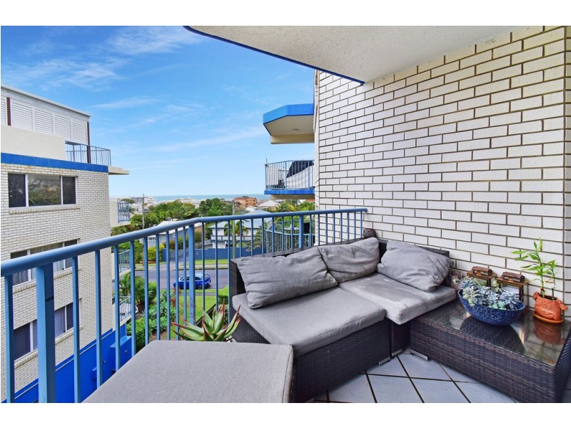 Unit 4/17 Verney Street, Kings Beach QLD 4551