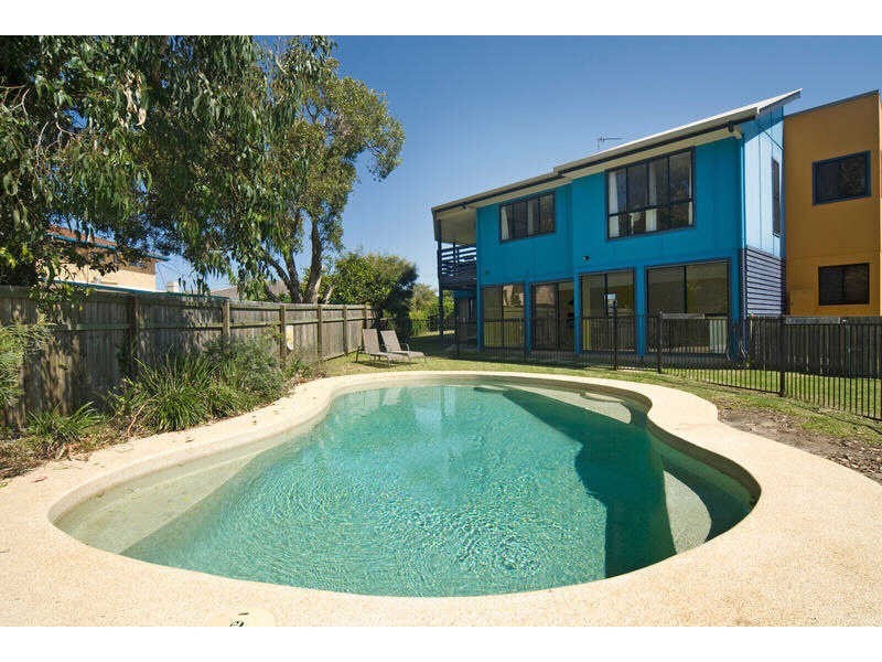 3 Coonowrin Street, Dicky Beach QLD 4551