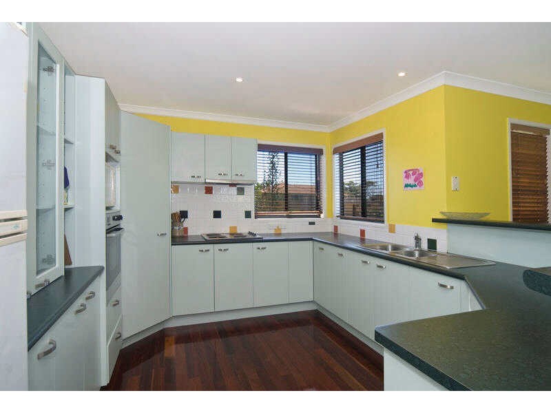 3 Coonowrin Street, Dicky Beach QLD 4551