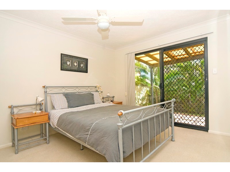 2/104 Pacific Boulevard, Buddina QLD 4575