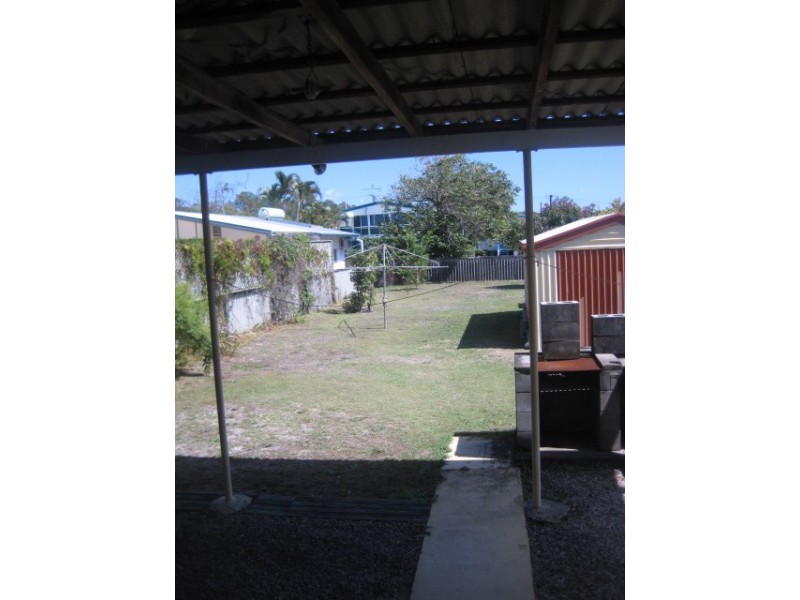 6 Cook Street, Golden Beach QLD 4551