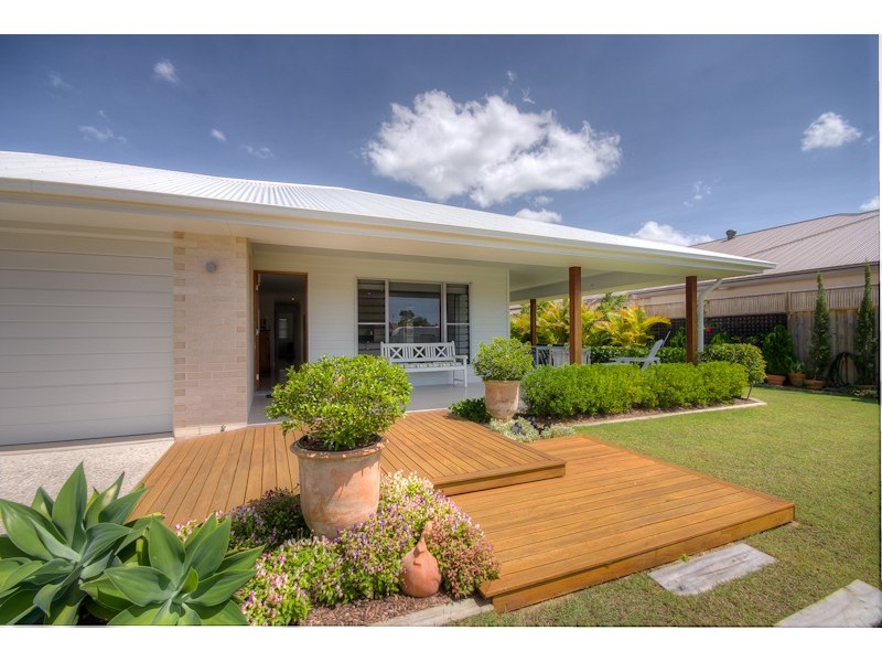 20 St. Pauls Avenue, Pelican Waters QLD 4551