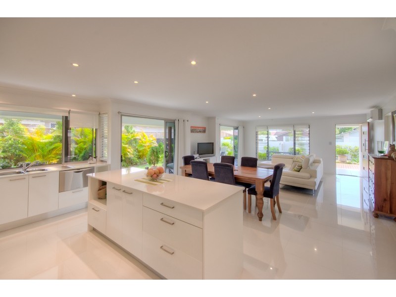 20 St. Pauls Avenue, Pelican Waters QLD 4551