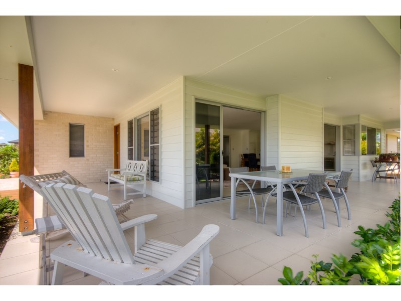 20 St. Pauls Avenue, Pelican Waters QLD 4551