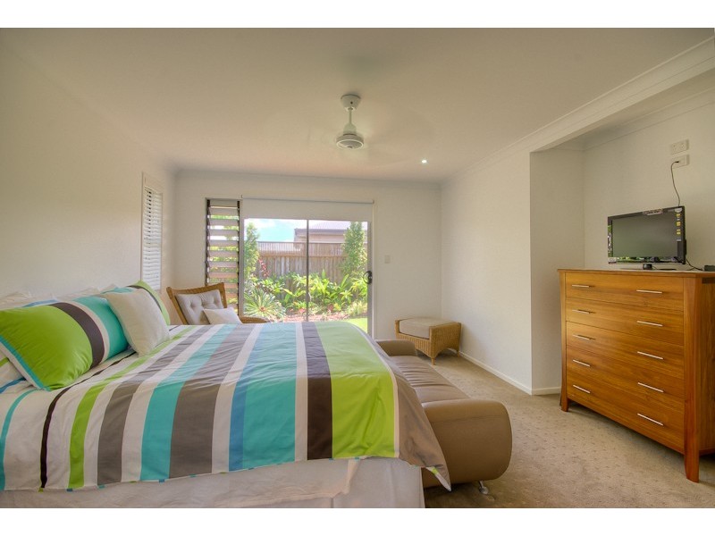 20 St. Pauls Avenue, Pelican Waters QLD 4551