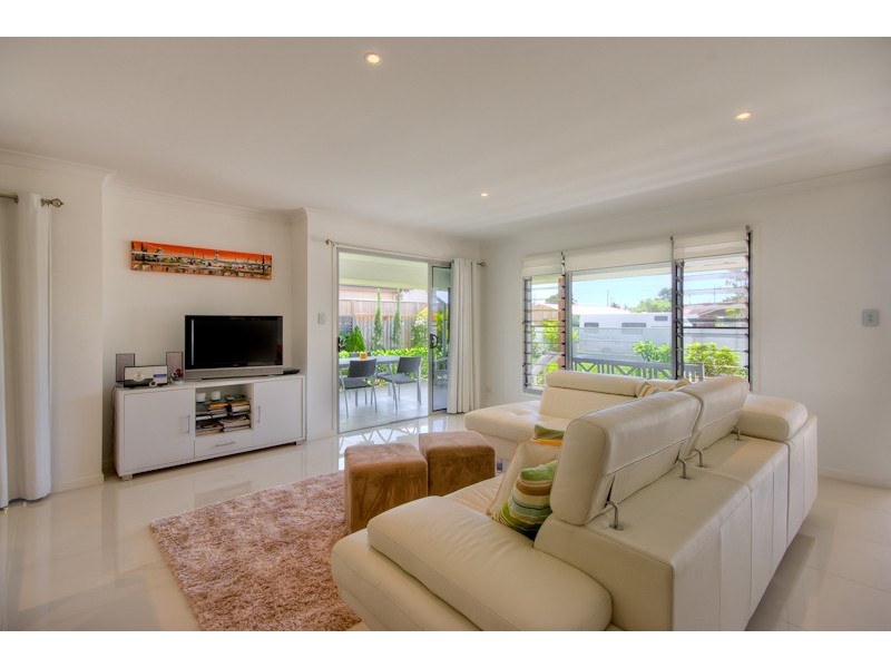 20 St. Pauls Avenue, Pelican Waters QLD 4551