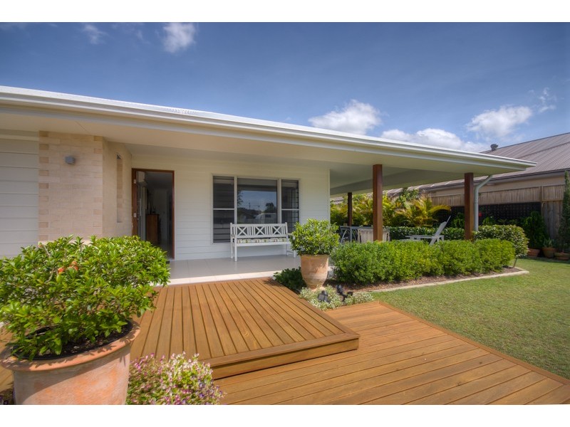 20 St. Pauls Avenue, Pelican Waters QLD 4551