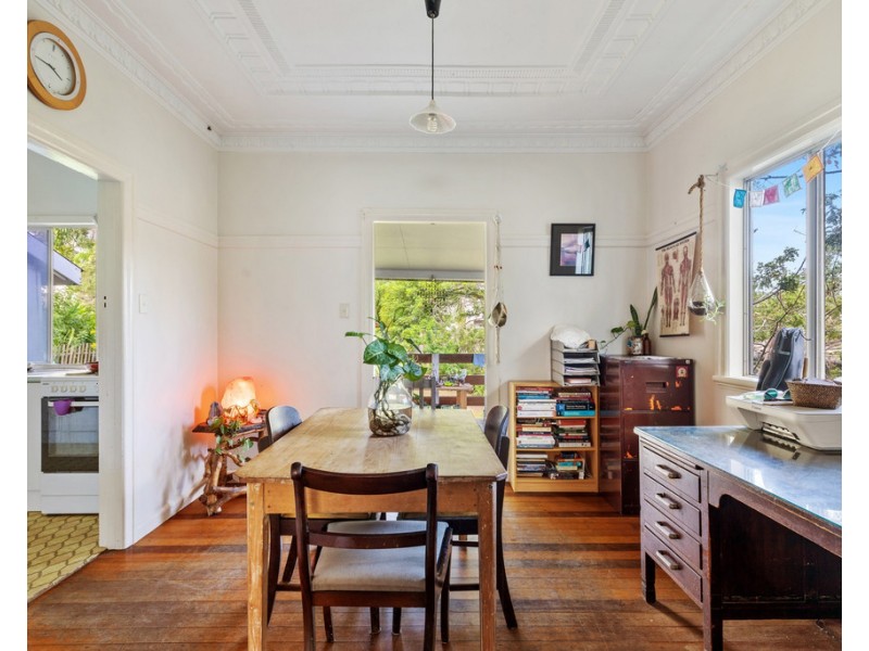 17 Upper Gay Terrace, Kings Beach QLD 4551