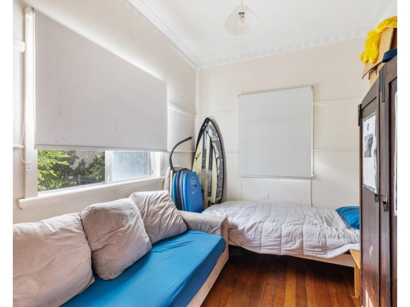 17 Upper Gay Terrace, Kings Beach QLD 4551