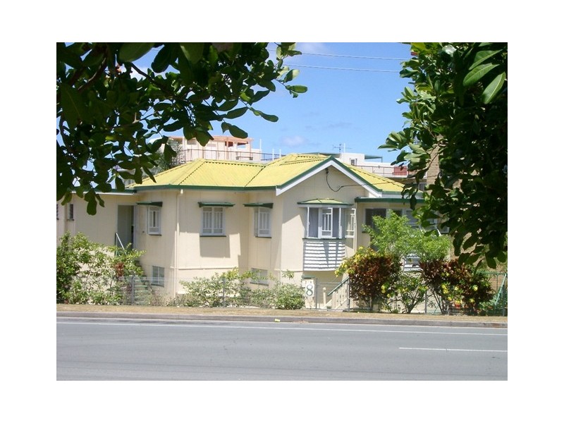 8 Moreton Parade, Kings Beach QLD 4551