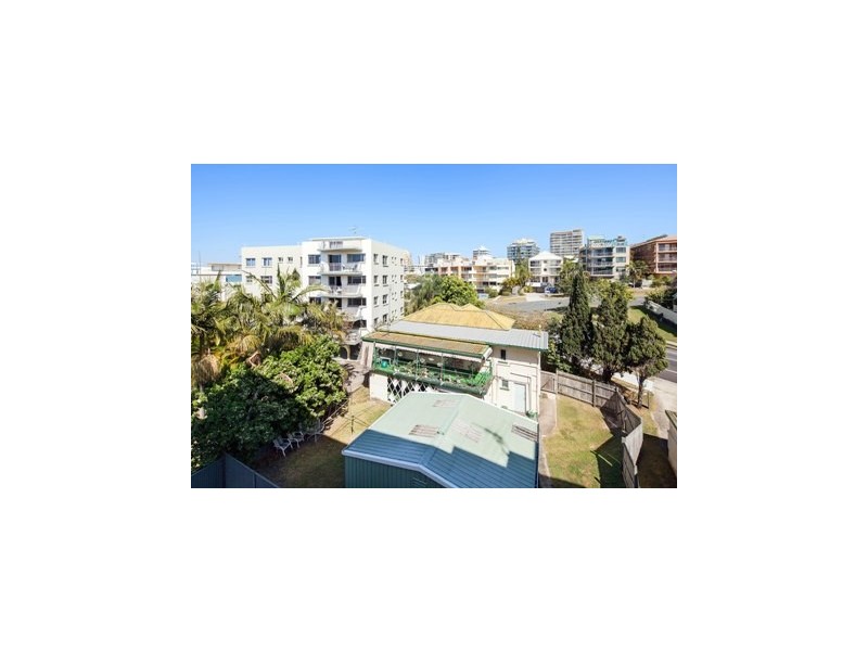 8 Moreton Parade, Kings Beach QLD 4551