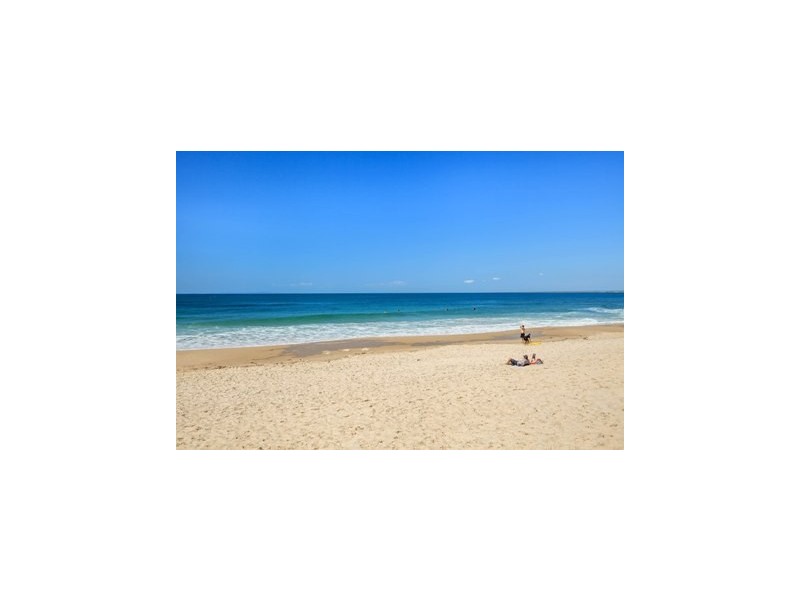 8 Moreton Parade, Kings Beach QLD 4551