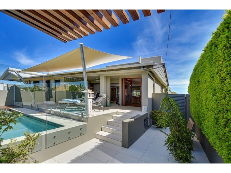 38 Russell Street, Moffat Beach QLD 4551