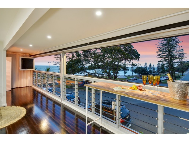 8 Seaview Terrace, Moffat Beach QLD 4551