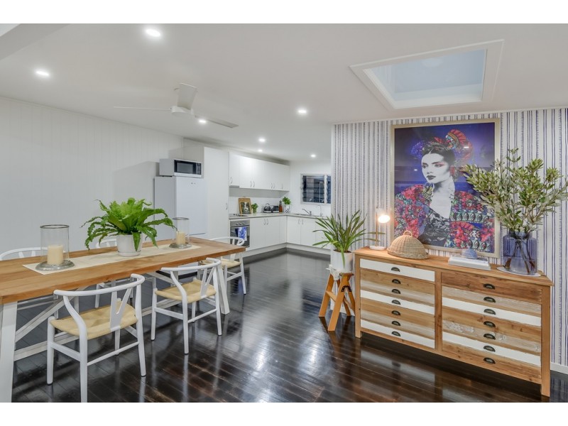 8 Seaview Terrace, Moffat Beach QLD 4551