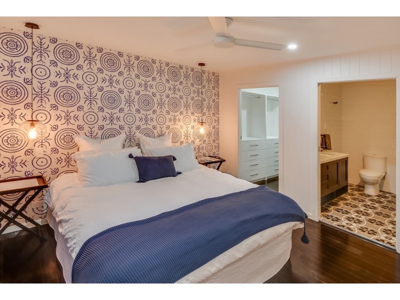 8 Seaview Terrace, Moffat Beach QLD 4551