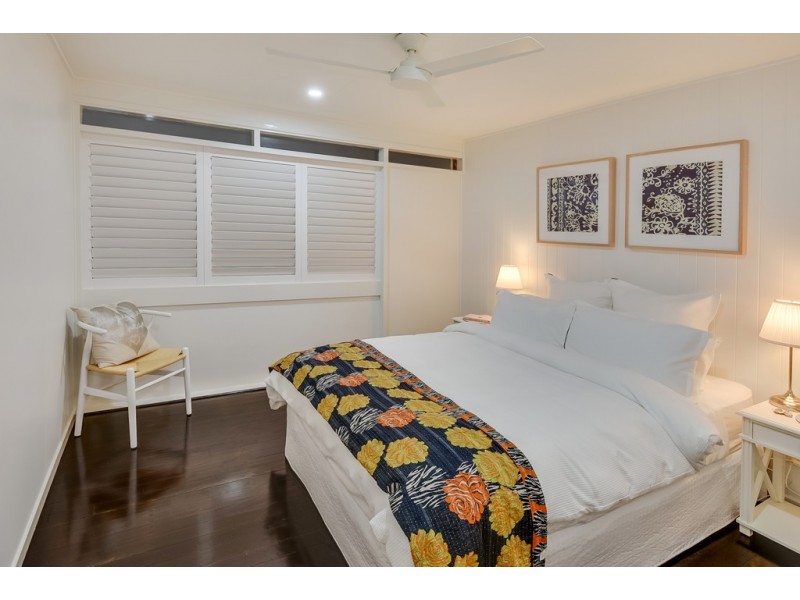 8 Seaview Terrace, Moffat Beach QLD 4551