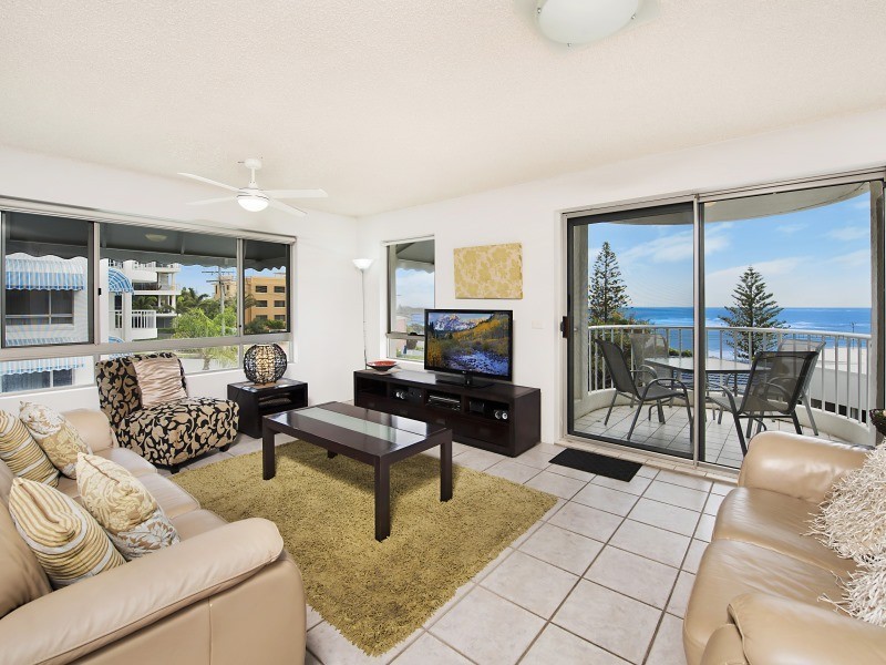 Unit 15 ‘Resort Estoril’ 38 McIIwraith Street, Moffat Beach QLD 4551