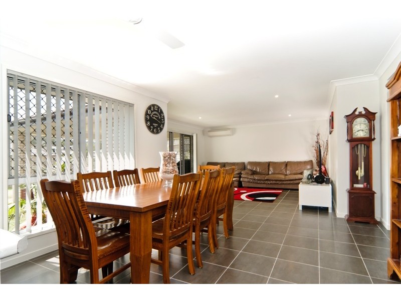 7 Sunrise Terrace, Little Mountain QLD 4551